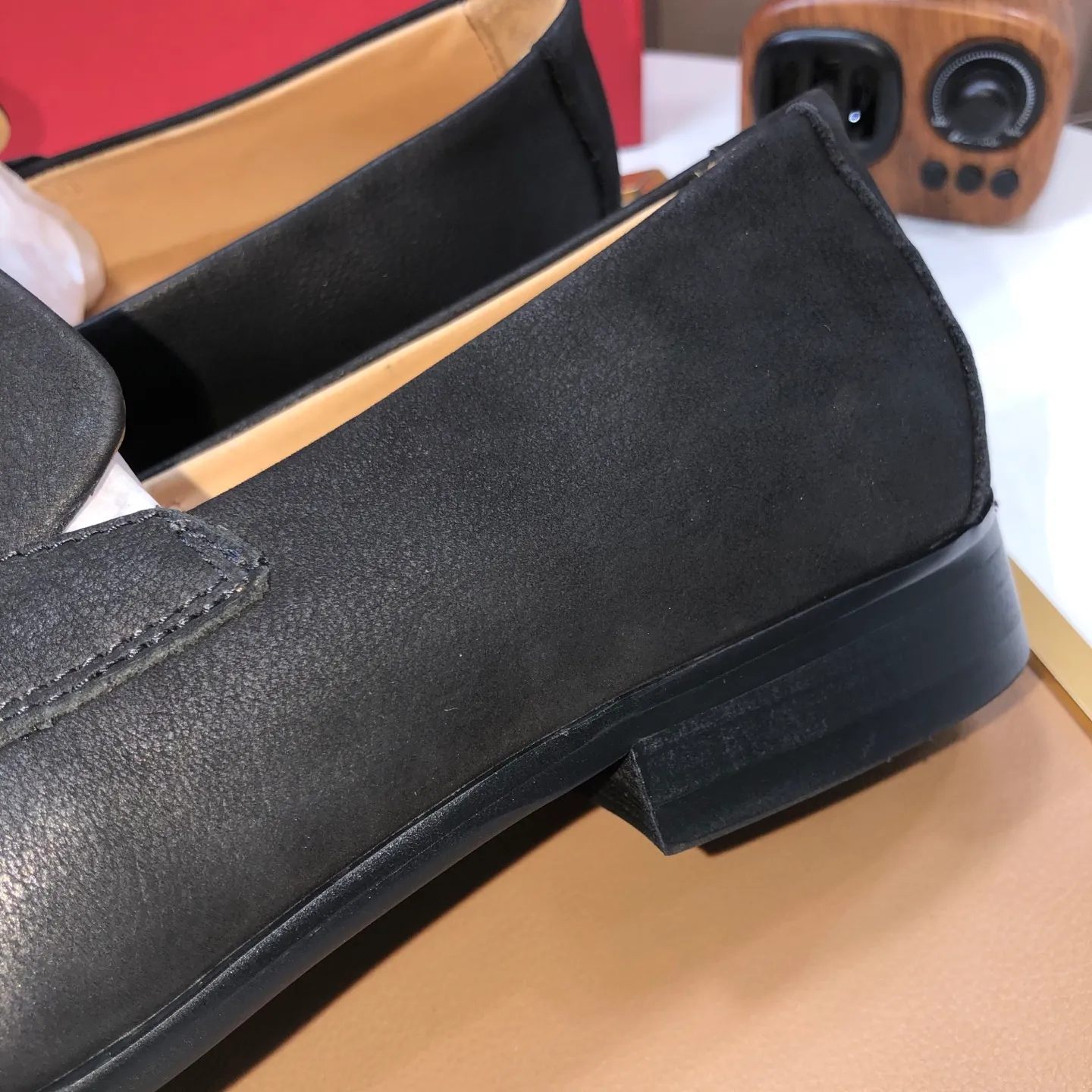 Men's shoes💰580💰【Ferragamo】Official website new product update👏High-quality casual shoes👟Imported first-layer calfskin with official website breathable printed fabric, comfortable and breathable, cowhide lining. Matching code: 38~44 (45 customized, non-refundable)